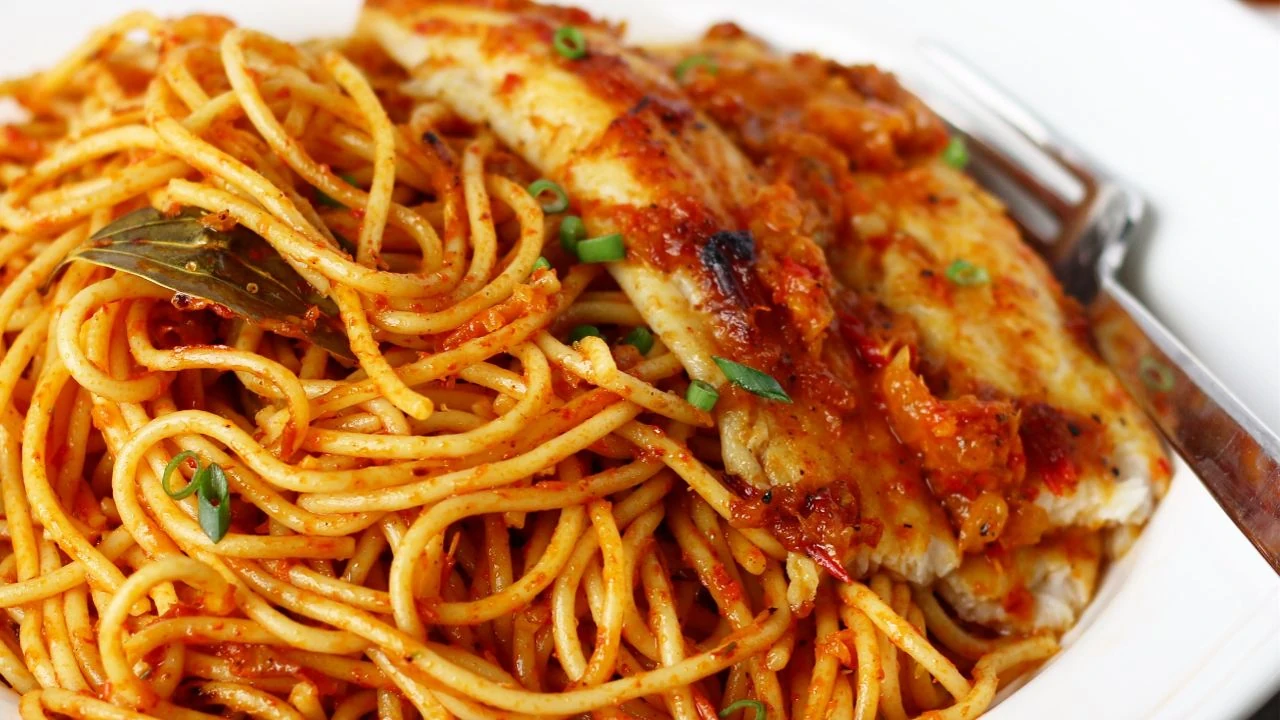 spaghetti and fish (taliya da kifi)